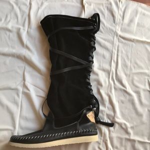 Buyamba Leather Boots